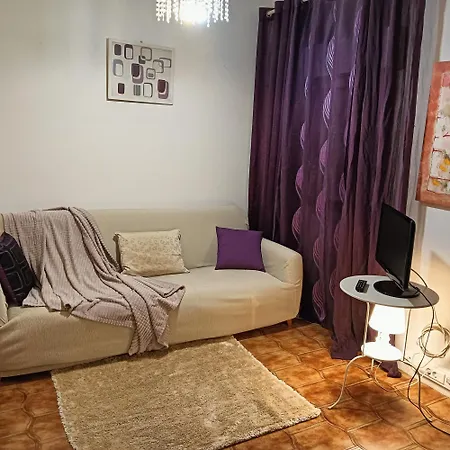 Apartment Simple But Cosybest Locations *